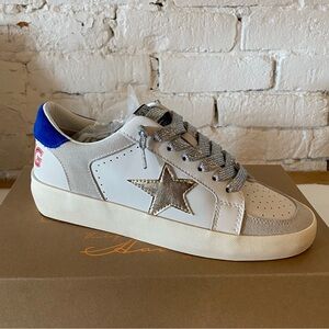 Vintage Havana White and Blue Athletic Shoes